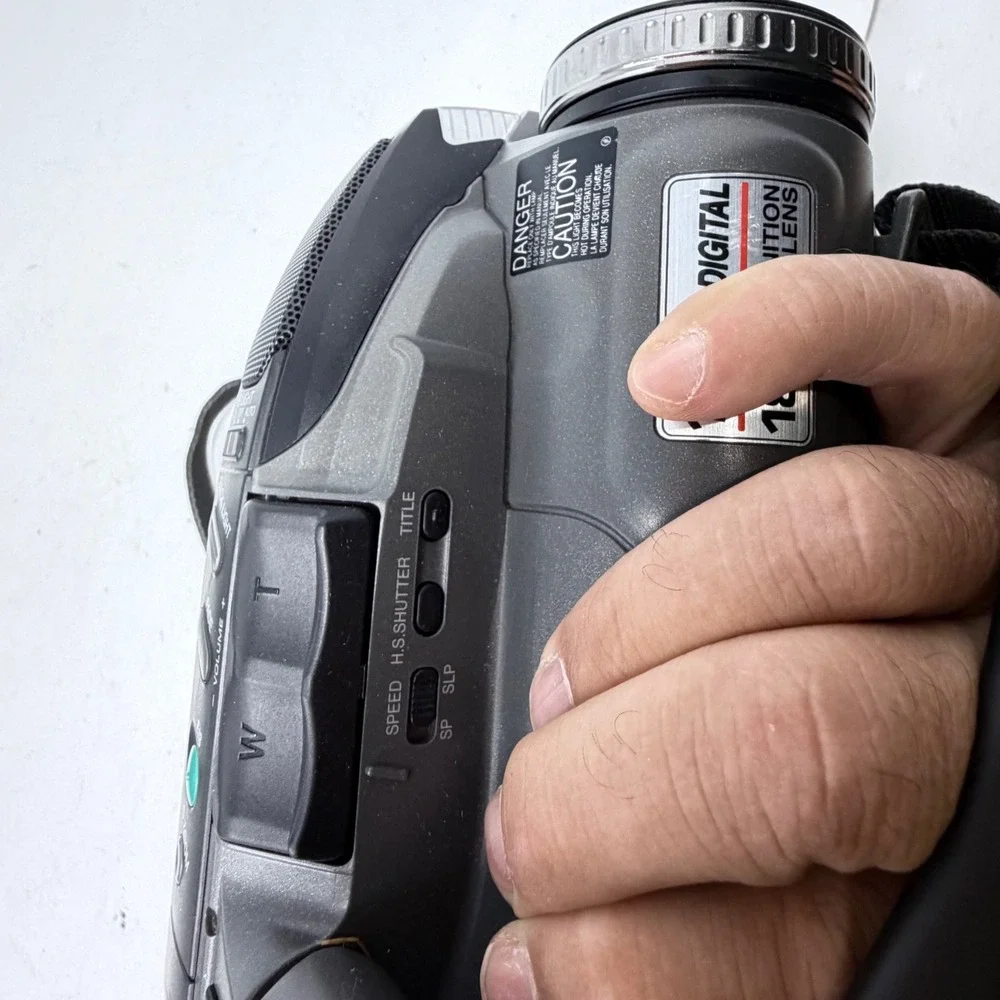 Panasonic Palmcorder PV-L650D VHS-C Camcorder Bundle AC Adapter Remote Tapes